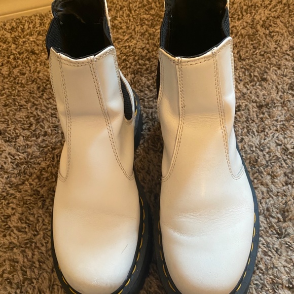 Dr Martens 2976 Bex Smooth Leather Platform Chelsea Boots - Picture 2 of 4